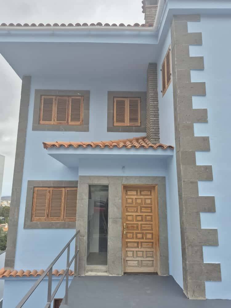 5 bedroom Villa for sale in Las Palmas de Gran Canaria - € 525,000 (Ref: 9382847)