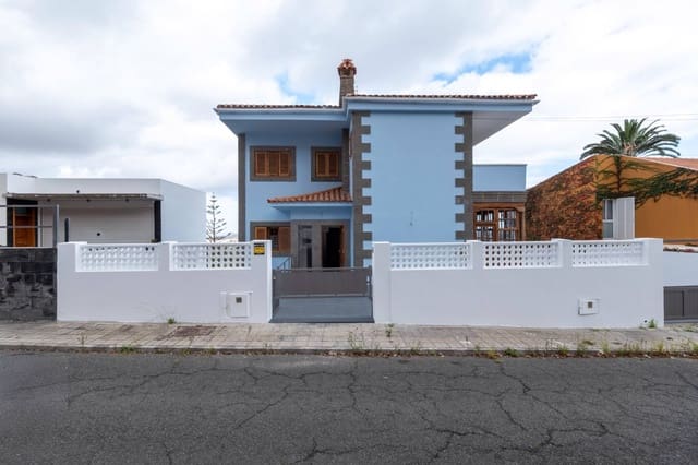 5 soveværelse Villa til salg i Tafira, Las Palmas de Gran Canaria - € 525.000 (Ref: 9382847)
