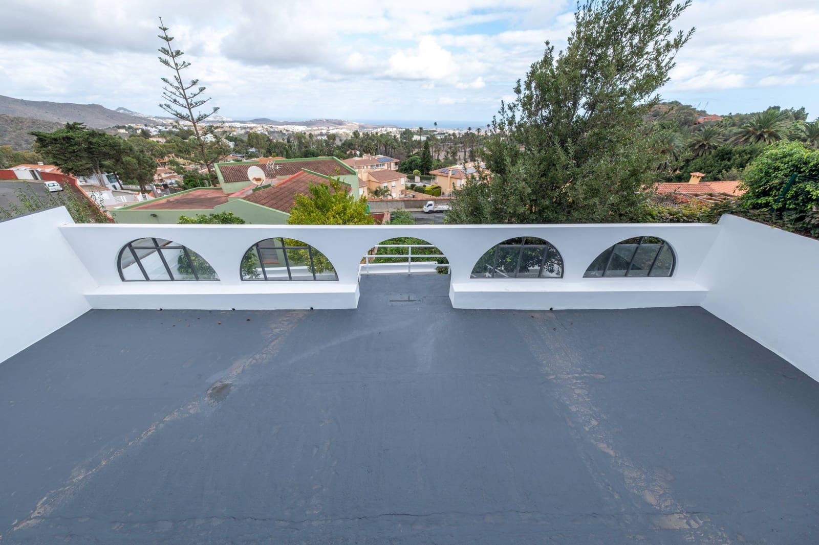 5 bedroom Villa for sale in Las Palmas de Gran Canaria - € 525,000 (Ref: 9382847)