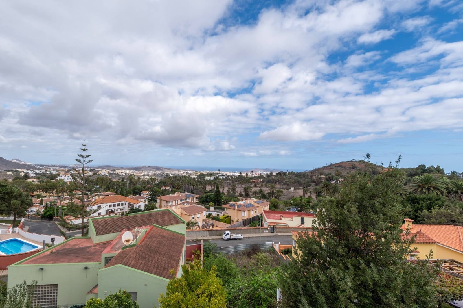 5 bedroom Villa for sale in Las Palmas de Gran Canaria - € 525,000 (Ref: 9382847)