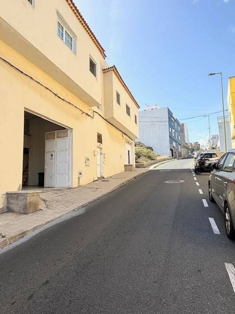 Kaupallinen vuokrattavana paikassa Las Palmas de Gran Canaria - 800 € (Ref: 9382848)