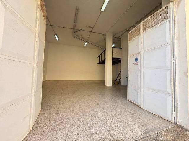 Kaupallinen vuokrattavana paikassa Las Palmas de Gran Canaria - 800 € (Ref: 9382848)