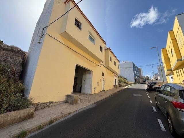 Kaupallinen vuokrattavana paikassa Las Palmas de Gran Canaria - 800 € (Ref: 9382848)