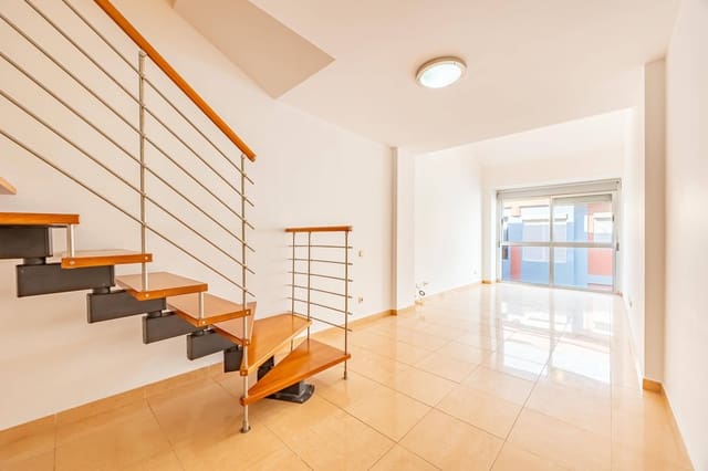 3 soverom Penthouse til salgs i Las Palmas de Gran Canaria - € 420 000 (Ref: 9385996)