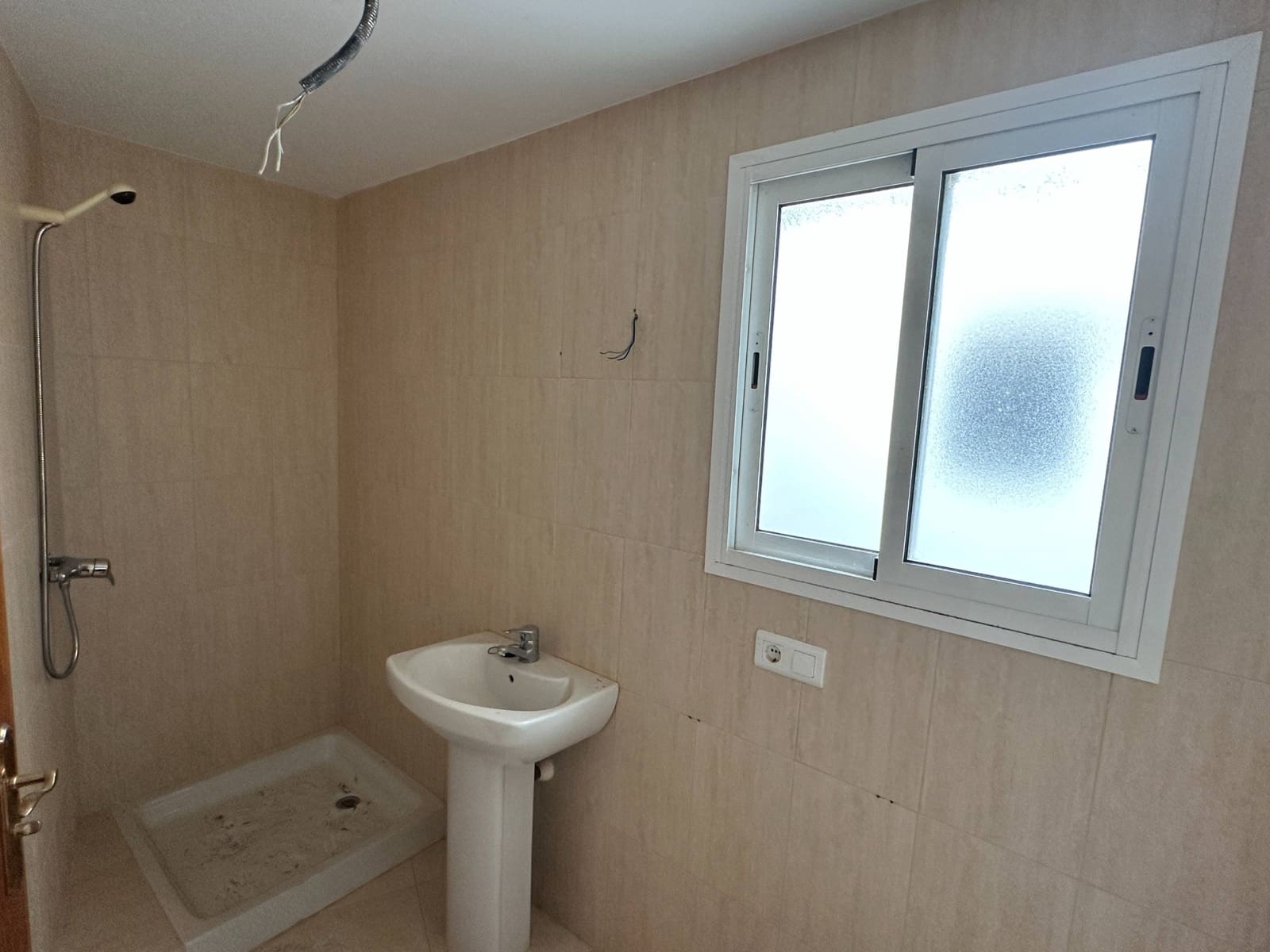 3 slaapkamer Flat te koop in Arucas met garage - € 160.000 (Ref: 9395997)