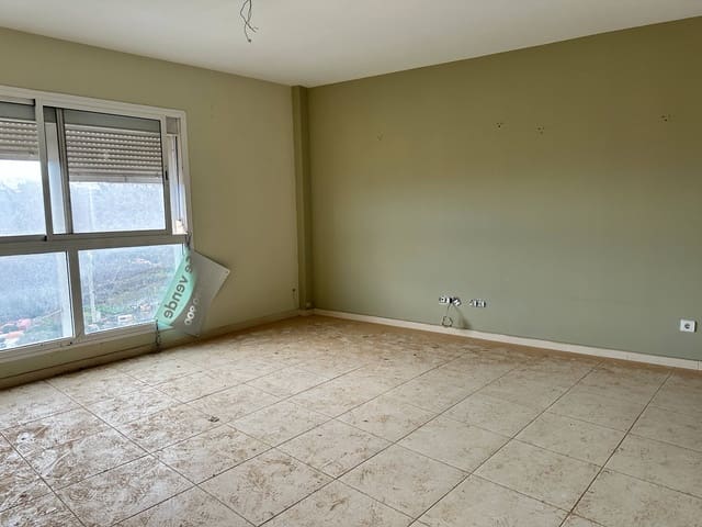 3 slaapkamer Flat te koop in Arucas met garage - € 160.000 (Ref: 9395997)