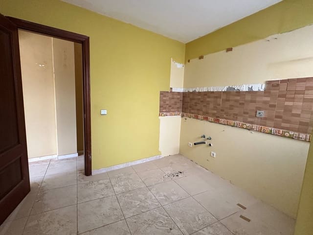 3 chambre Appartement à vendre à Arucas avec garage - 160 000 € (Ref: 9395997)