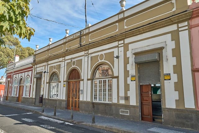 11 slaapkamer Rijtjeshuis te koop in Tamaraceite, Las Palmas de Gran Canaria - € 599.000 (Ref: 9401051)