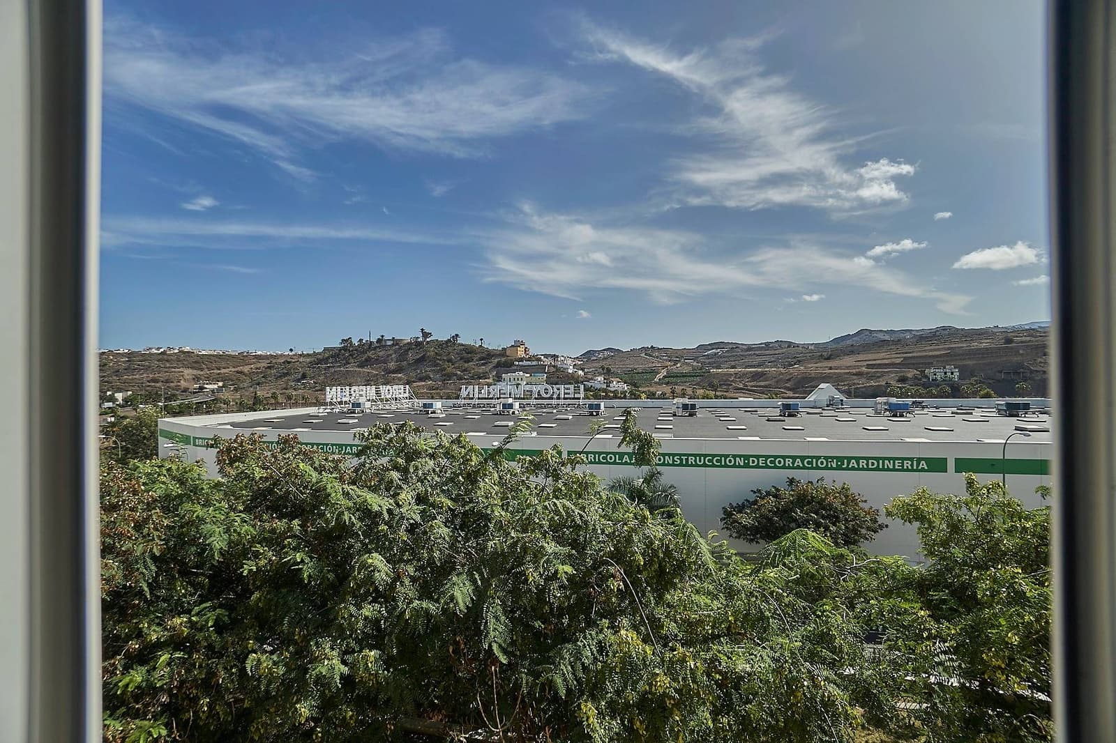 11 bedroom Commercial for sale in Las Palmas de Gran Canaria - € 570,000 (Ref: 9401051)