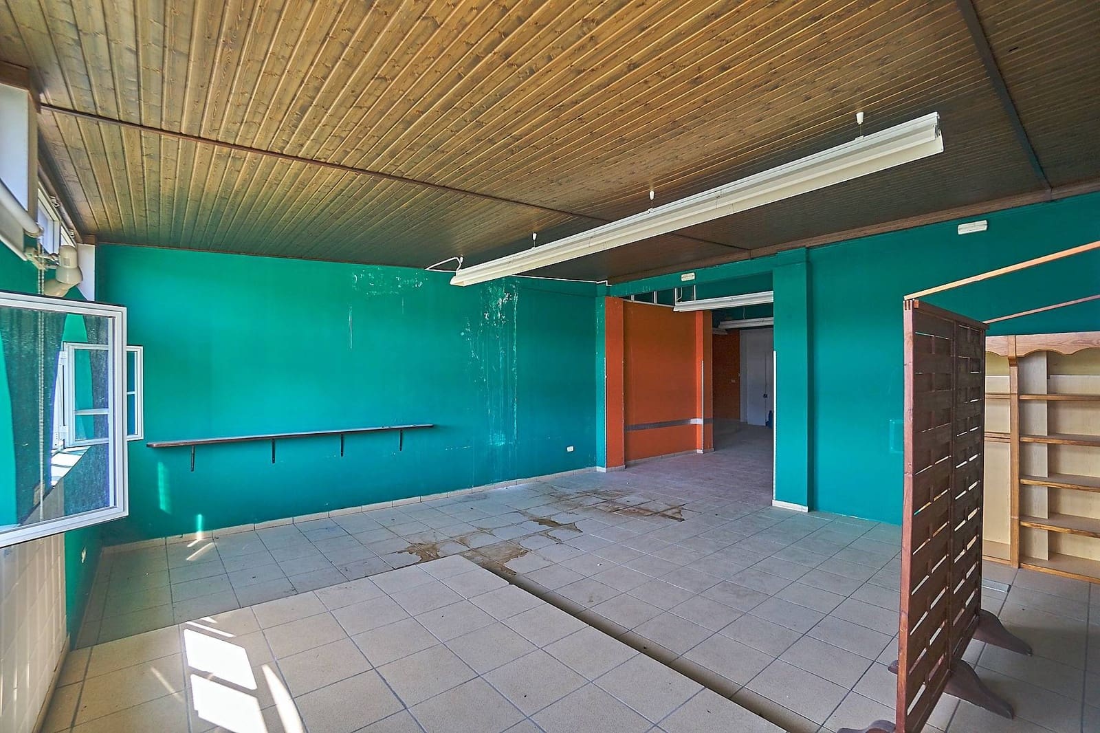 11 bedroom Commercial for sale in Las Palmas de Gran Canaria - € 570,000 (Ref: 9401051)