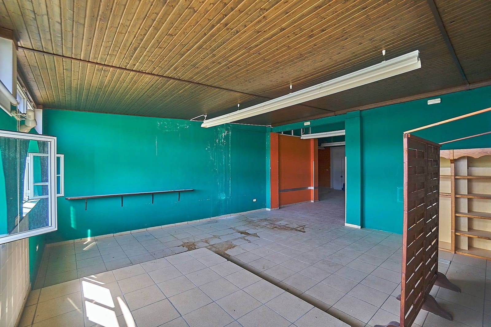 11 bedroom Commercial for sale in Las Palmas de Gran Canaria - € 570,000 (Ref: 9401051)