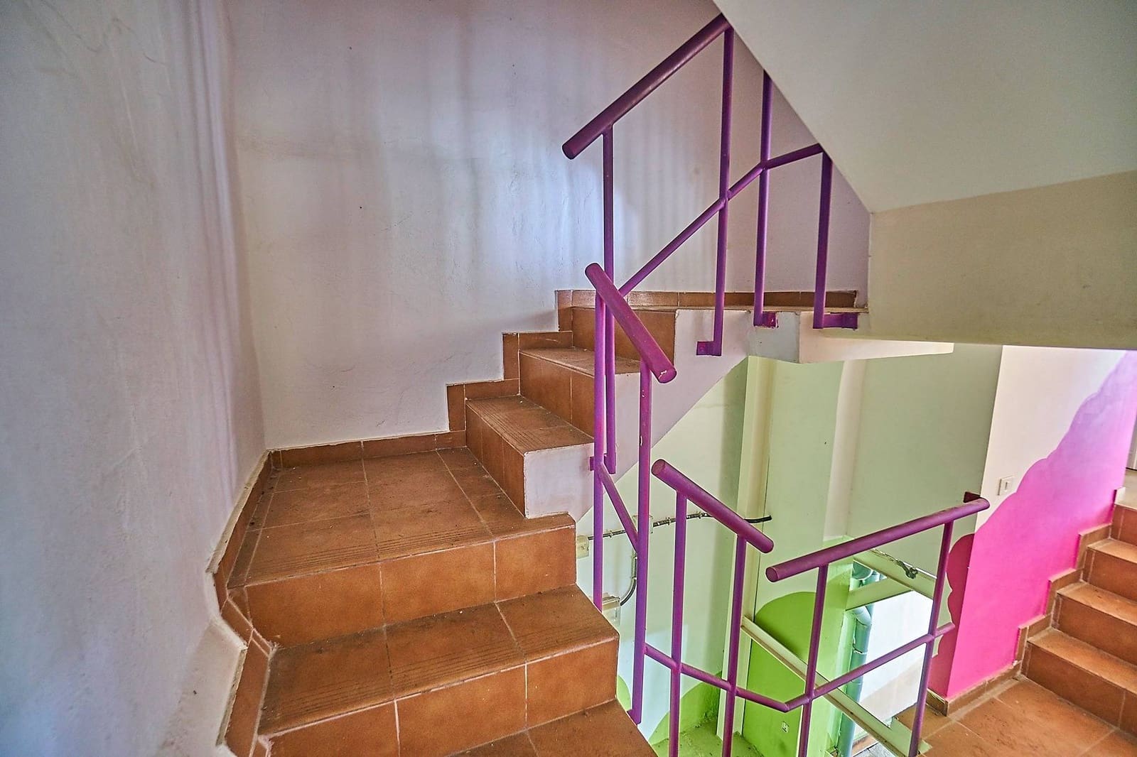 11 bedroom Commercial for sale in Las Palmas de Gran Canaria - € 570,000 (Ref: 9401051)