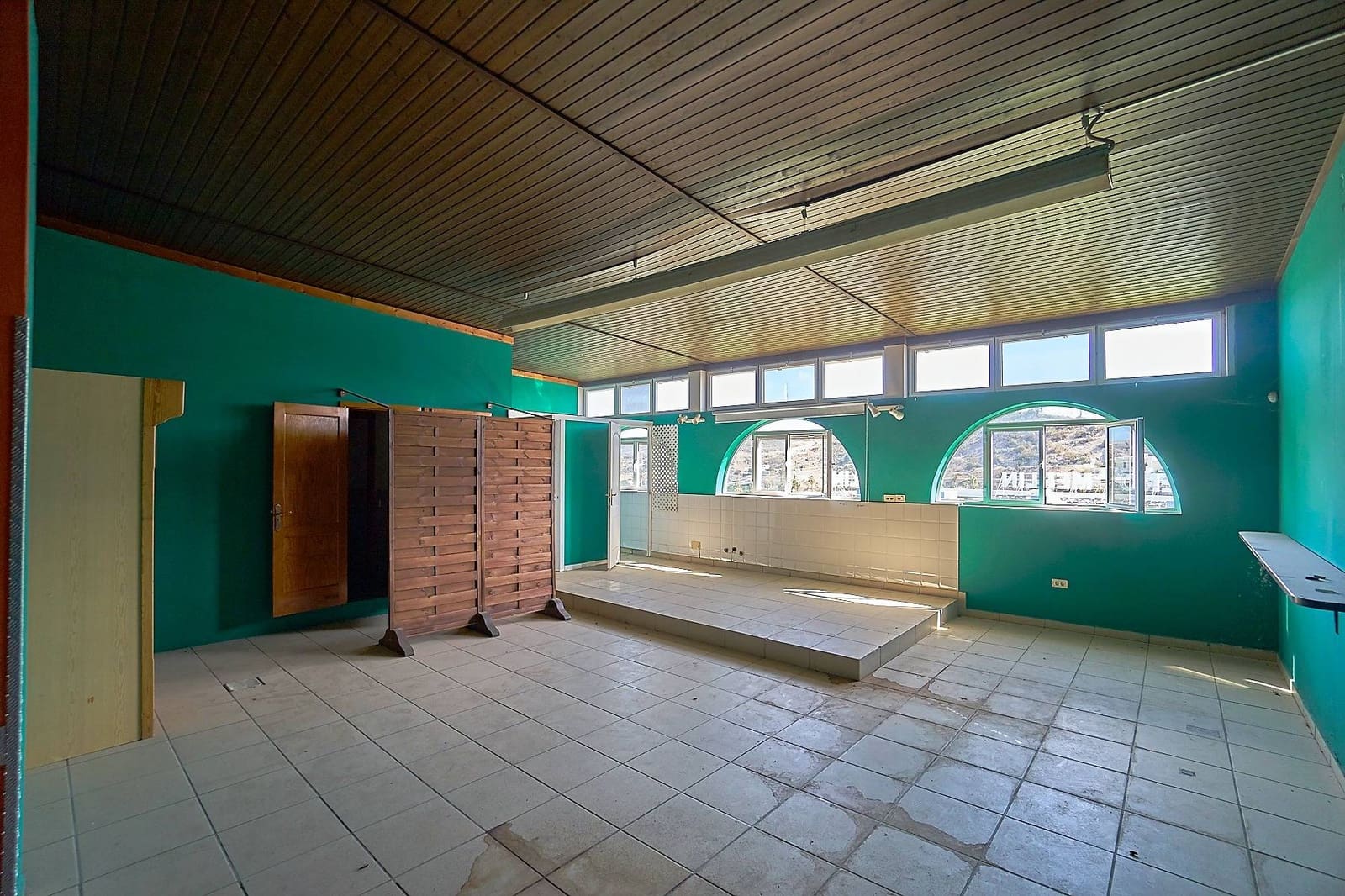 11 bedroom Commercial for sale in Las Palmas de Gran Canaria - € 570,000 (Ref: 9401051)