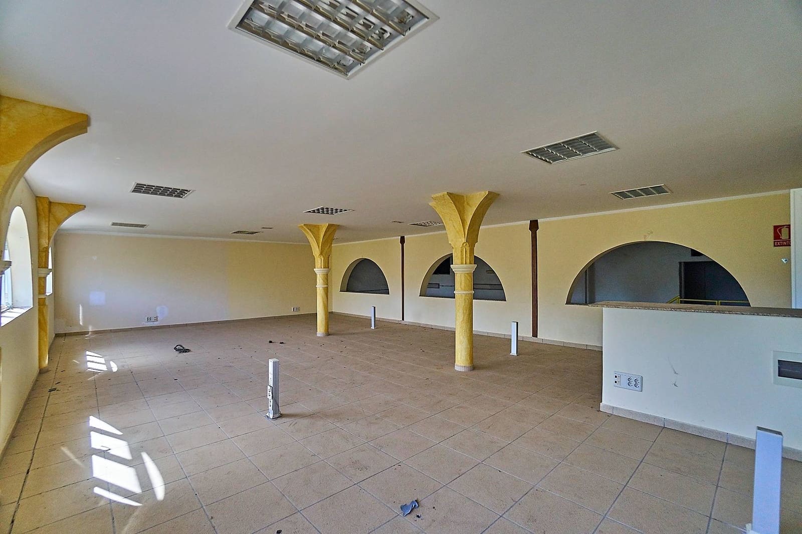 11 bedroom Commercial for sale in Las Palmas de Gran Canaria - € 570,000 (Ref: 9401051)