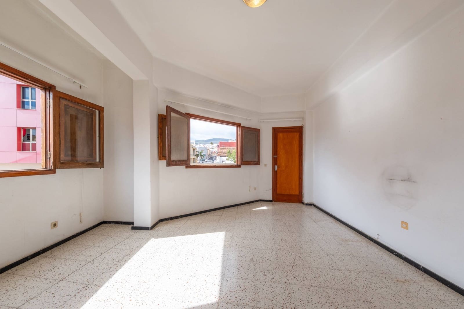 6 slaapkamer Huis te koop in Ingenio met garage - € 315.000 (Ref: 9403396)