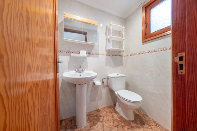 6 soverom Hus til salgs i Ingenio med garasje - € 300 000 (Ref: 9403396)