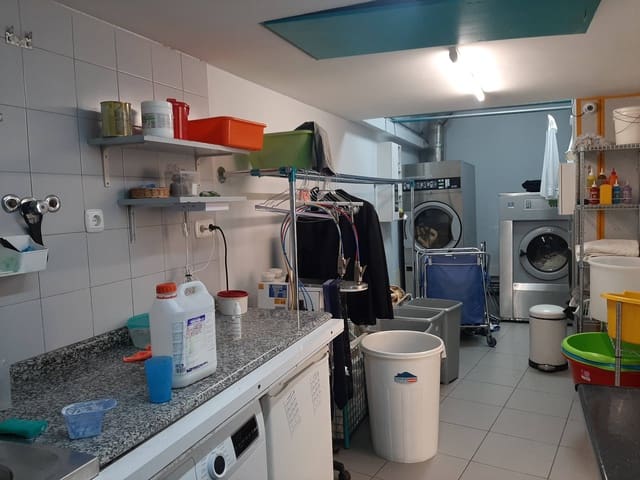 7 chambre Local Commercial à vendre à La Minilla, Las Palmas de Gran Canaria - 550 000 € (Ref: 9406870)