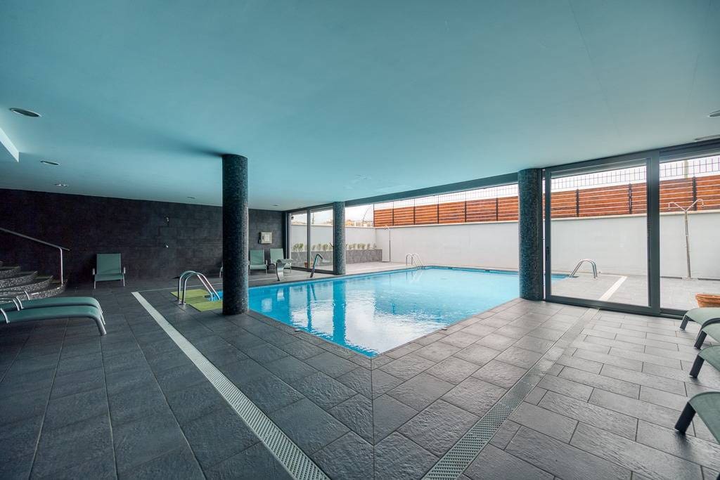 4 slaapkamer Penthouse te koop in Las Palmas de Gran Canaria met zwembad garage - € 1.080.000 (Ref: 9406871)