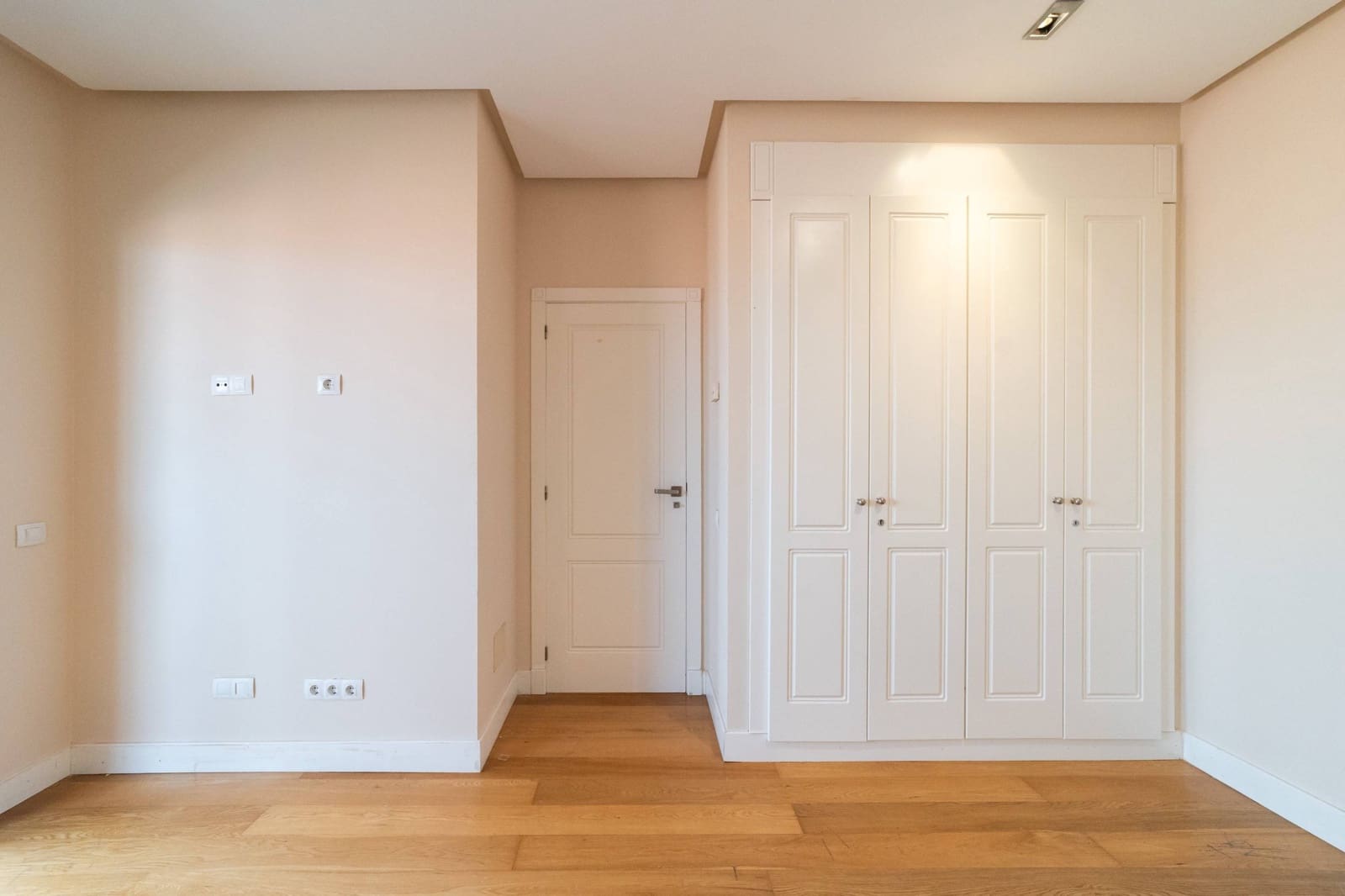 4 slaapkamer Penthouse te koop in Las Palmas de Gran Canaria met zwembad garage - € 1.080.000 (Ref: 9406871)