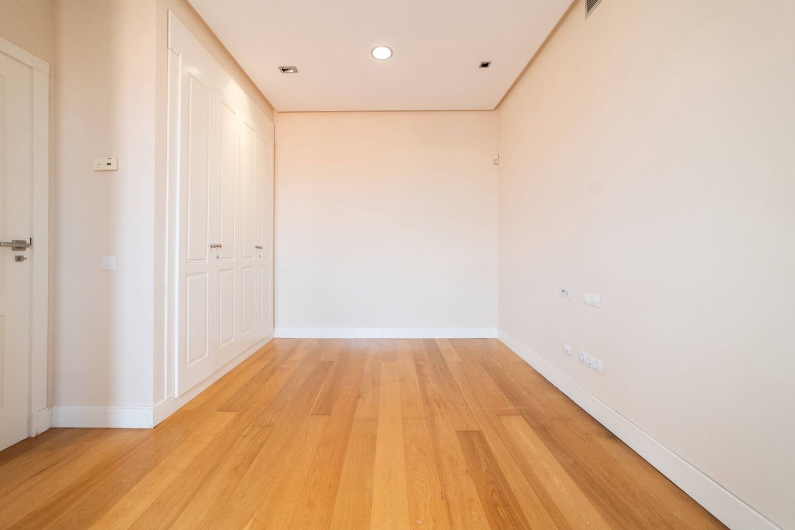 4 slaapkamer Penthouse te koop in Las Palmas de Gran Canaria met zwembad garage - € 1.080.000 (Ref: 9406871)