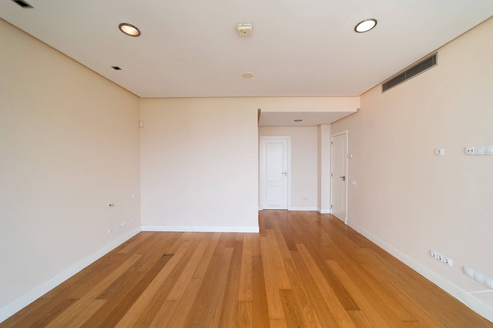 4 slaapkamer Penthouse te koop in Las Palmas de Gran Canaria met zwembad garage - € 1.080.000 (Ref: 9406871)