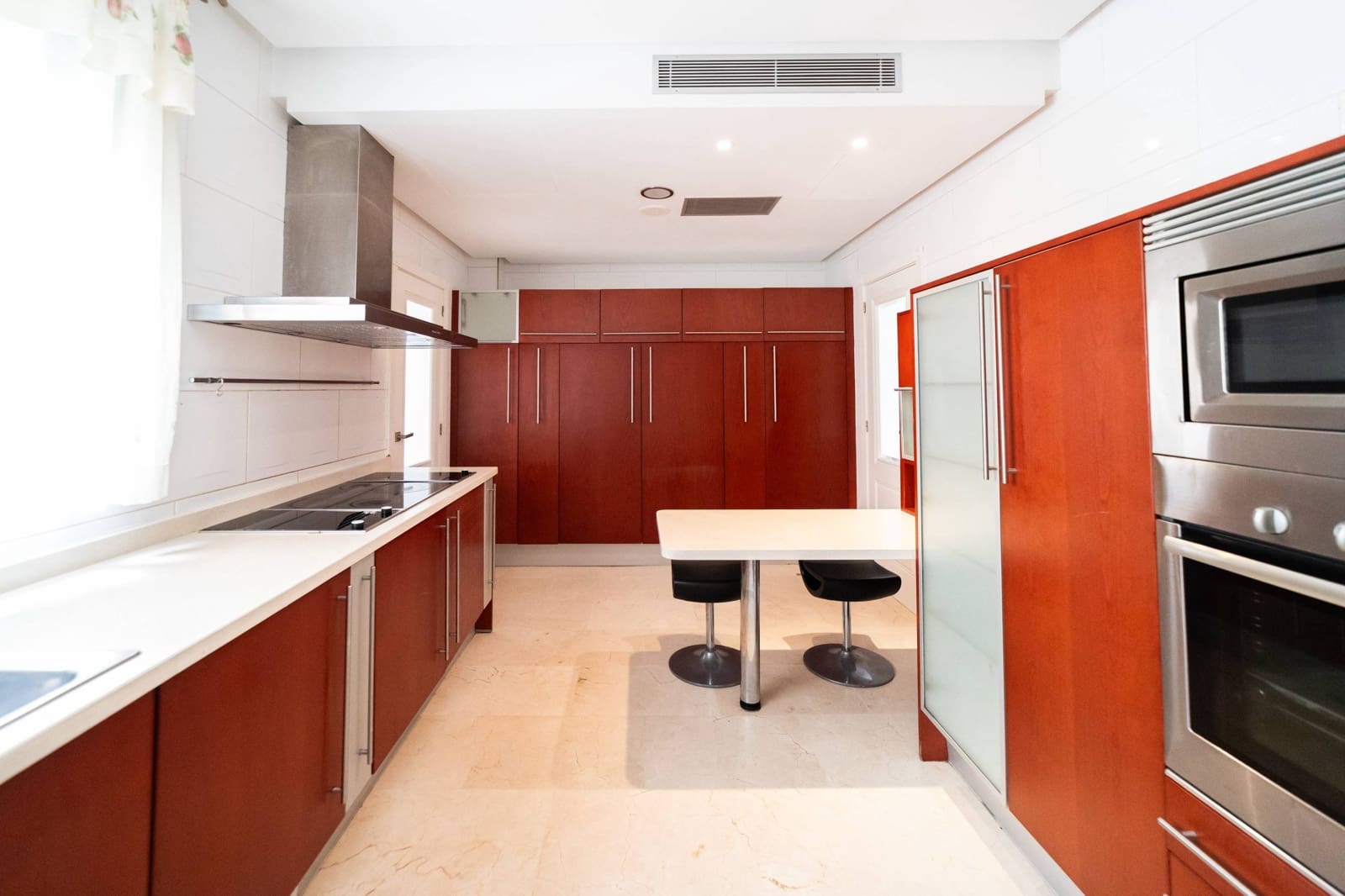 4 slaapkamer Penthouse te koop in Las Palmas de Gran Canaria met zwembad garage - € 1.080.000 (Ref: 9406871)