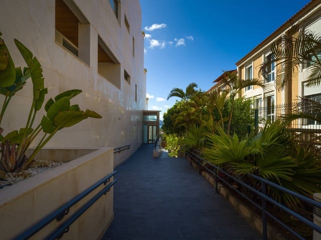 4 chambre Penthouse à vendre à La Minilla, Las Palmas de Gran Canaria avec piscine garage - 1 080 000 € (Ref: 9406871)