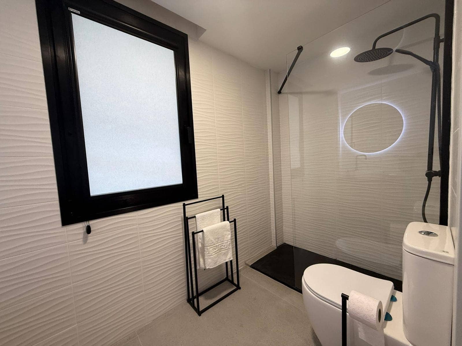 2 slaapkamer Loft te huur in San Bartolome de Tirajana met garage - € 1.600 (Ref: 9414103)