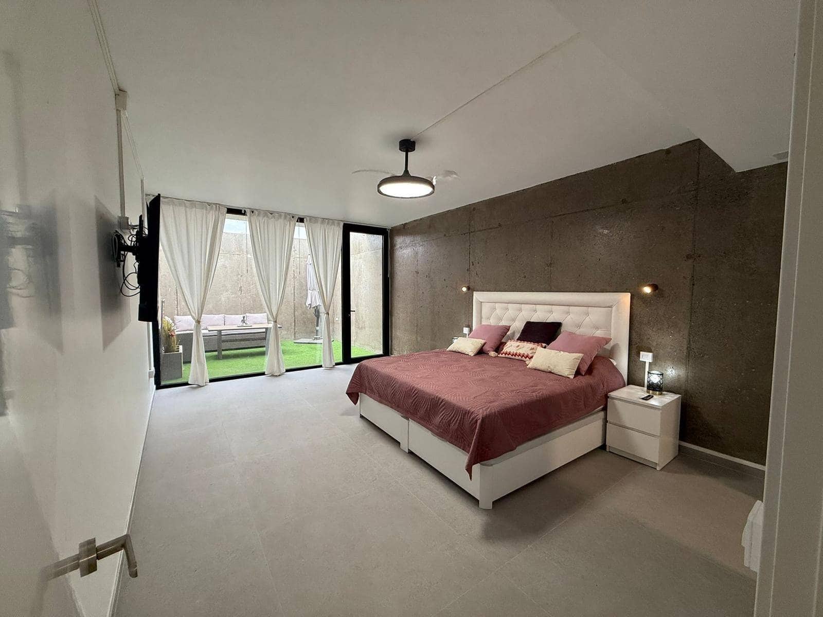 2 slaapkamer Loft te huur in San Bartolome de Tirajana met garage - € 1.600 (Ref: 9414103)