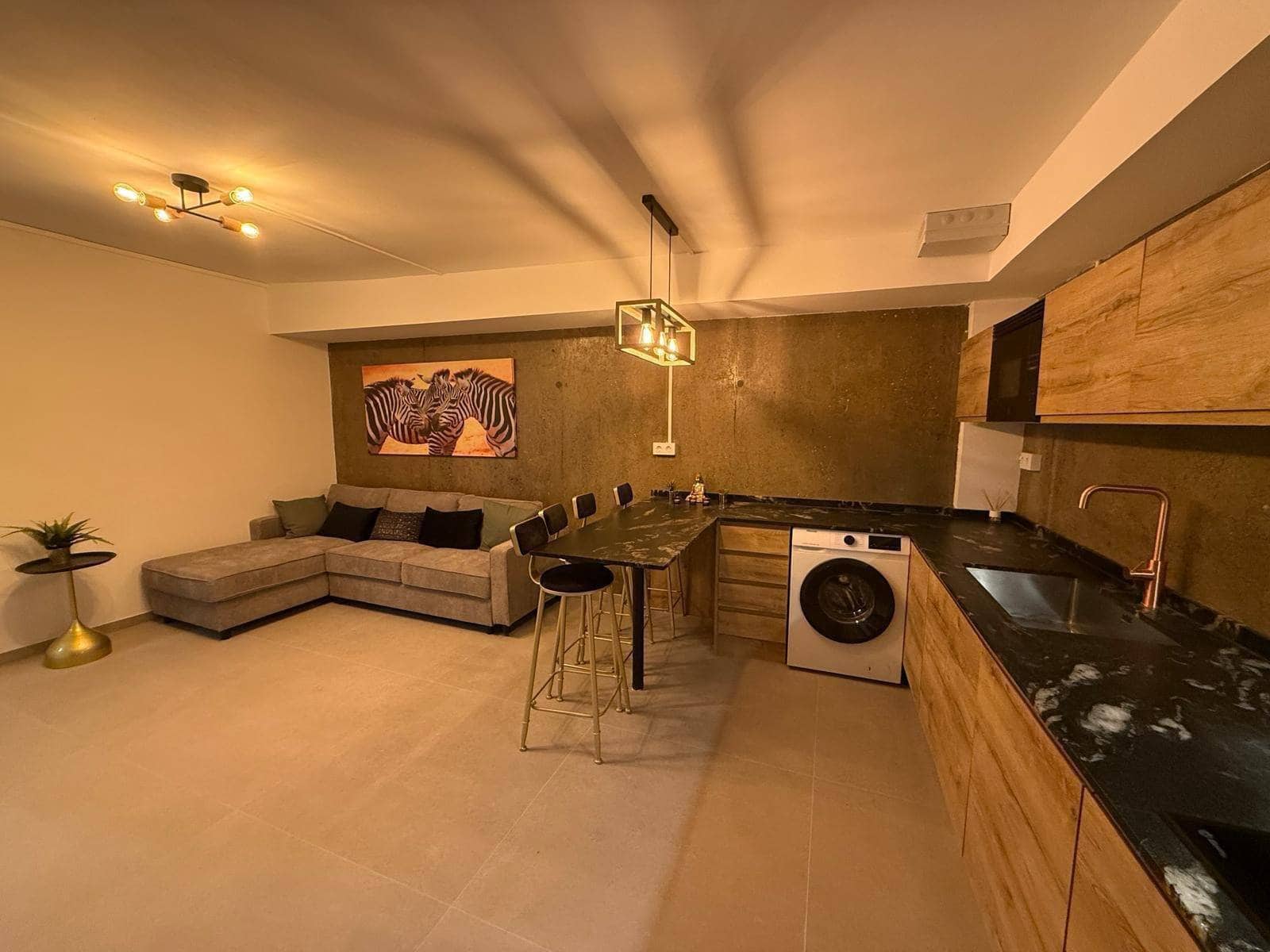 2 slaapkamer Loft te huur in San Bartolome de Tirajana met garage - € 1.600 (Ref: 9414103)