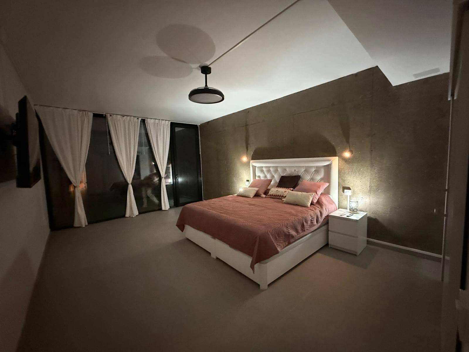 2 slaapkamer Loft te huur in San Bartolome de Tirajana met garage - € 1.600 (Ref: 9414103)