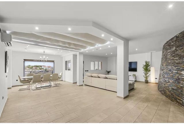 3 soveværelse Villa til leje i San Bartolomé de Tirajana med garage - € 3.000 (Ref: 9414105)