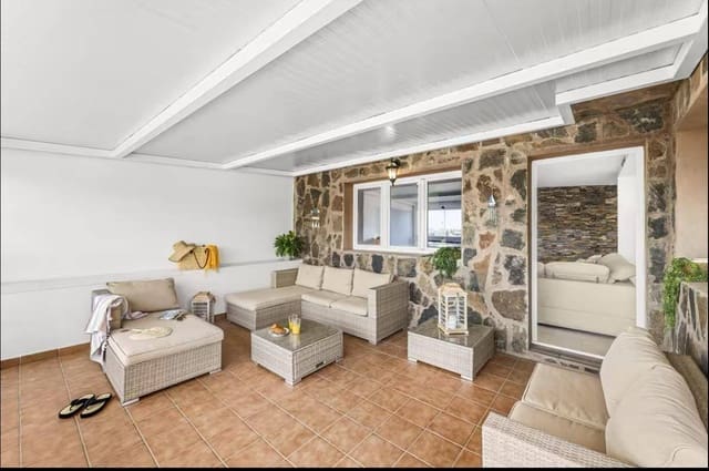 3 soveværelse Villa til leje i San Bartolomé de Tirajana med garage - € 3.000 (Ref: 9414105)