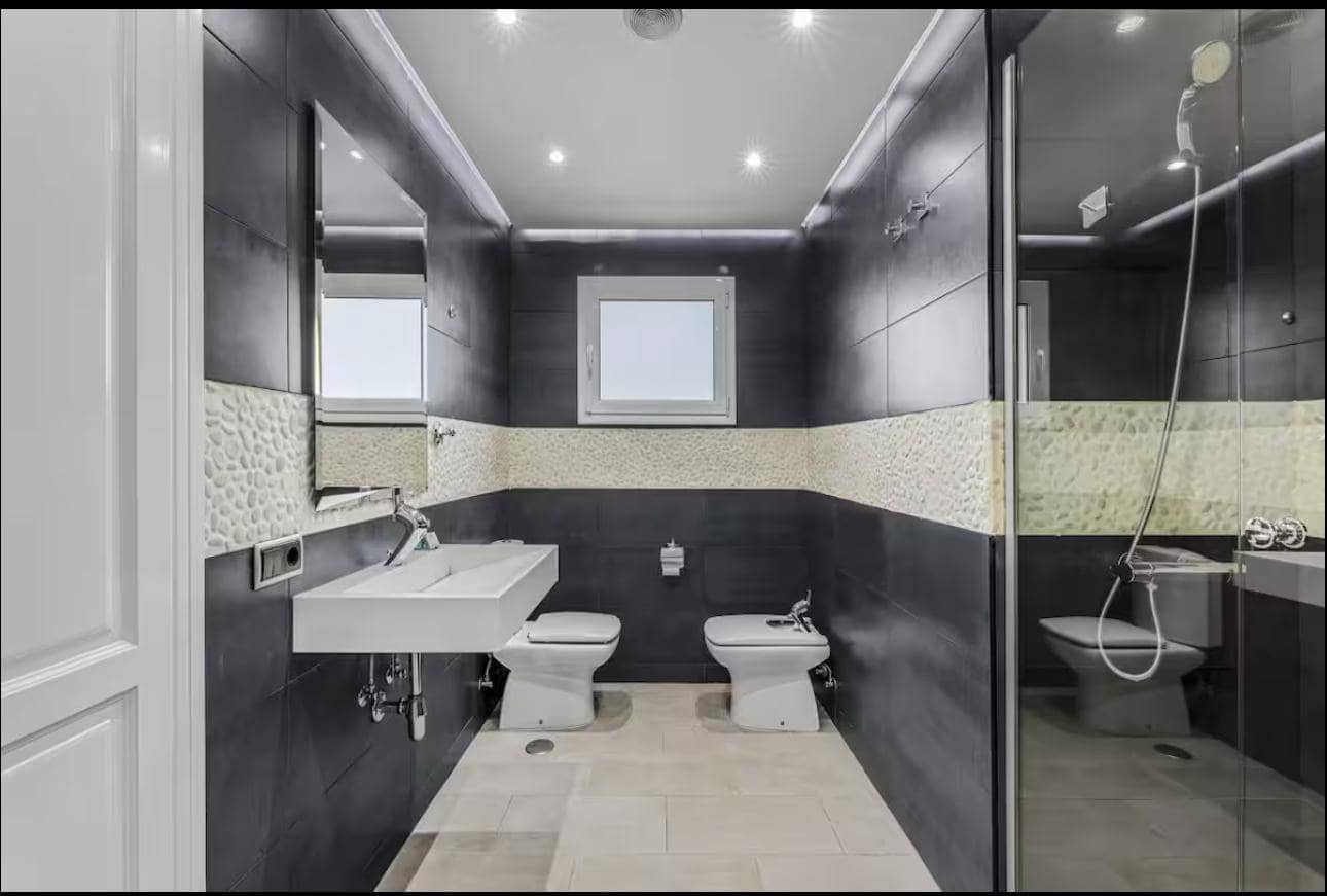 3 bedroom Villa for rent in San Bartolome de Tirajana with garage - € 3,000 (Ref: 9414105)