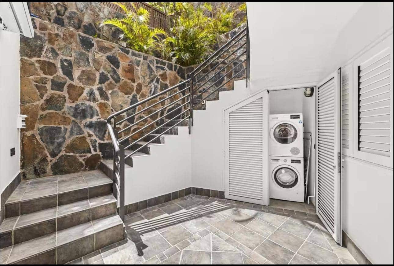 3 bedroom Villa for rent in San Bartolome de Tirajana with garage - € 3,000 (Ref: 9414105)