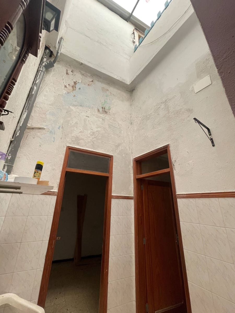 4 bedroom Finca/Country House for sale in Las Palmas de Gran Canaria - € 135,000 (Ref: 9419764)