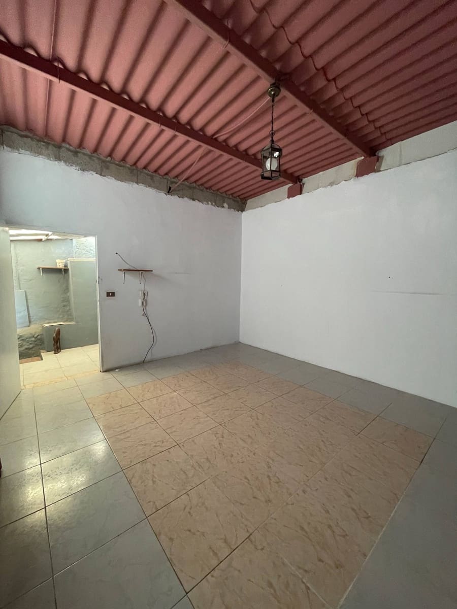 4 bedroom Finca/Country House for sale in Las Palmas de Gran Canaria - € 135,000 (Ref: 9419764)