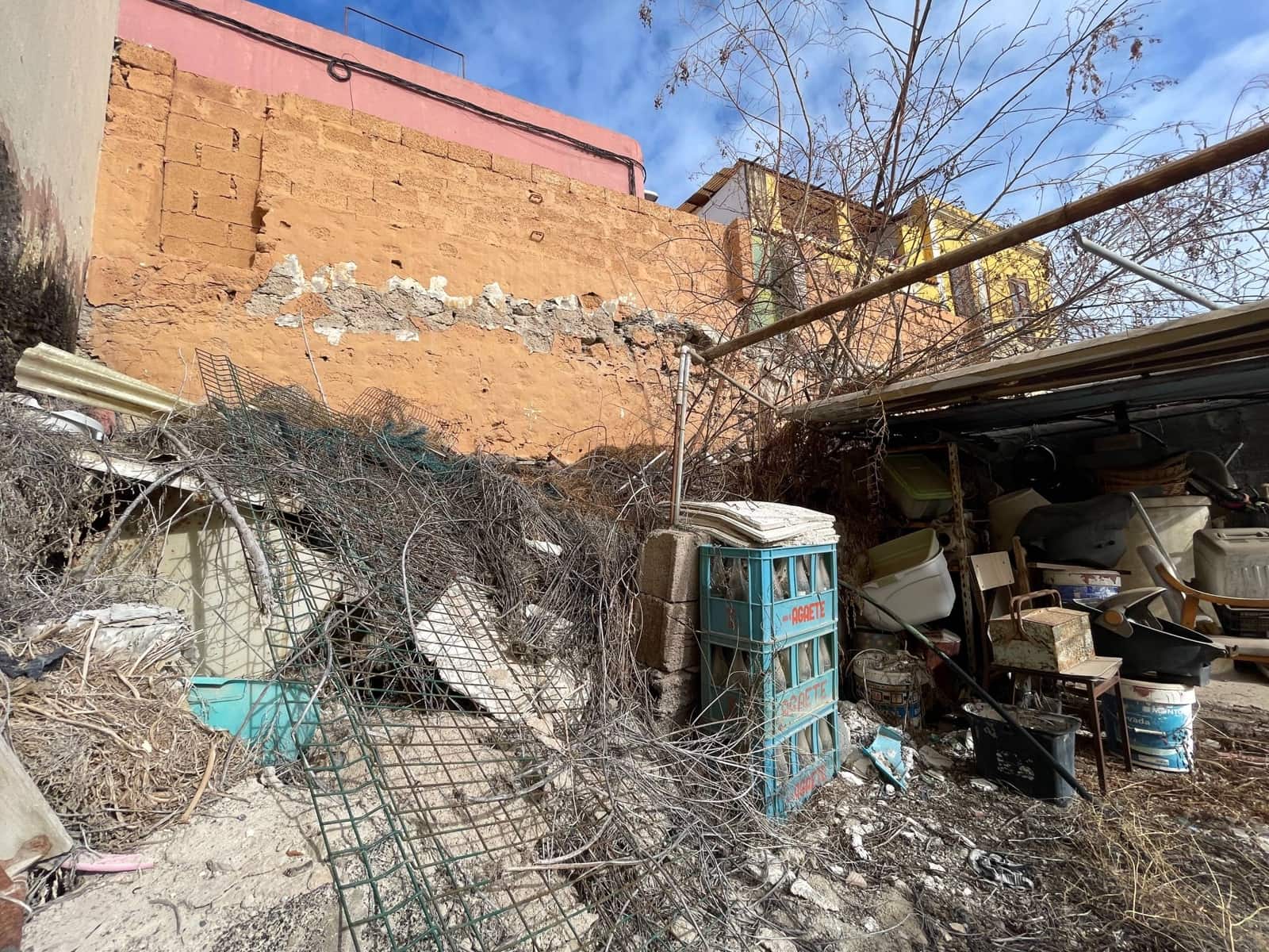 4 bedroom Finca/Country House for sale in Las Palmas de Gran Canaria - € 135,000 (Ref: 9419764)