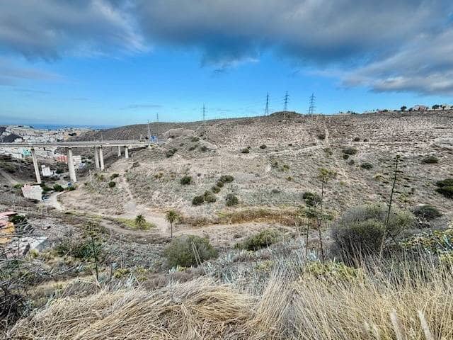 Działka budowlana na sprzedaż w Las Palmas de Gran Canaria - 80 000 € (Ref: 9422454)