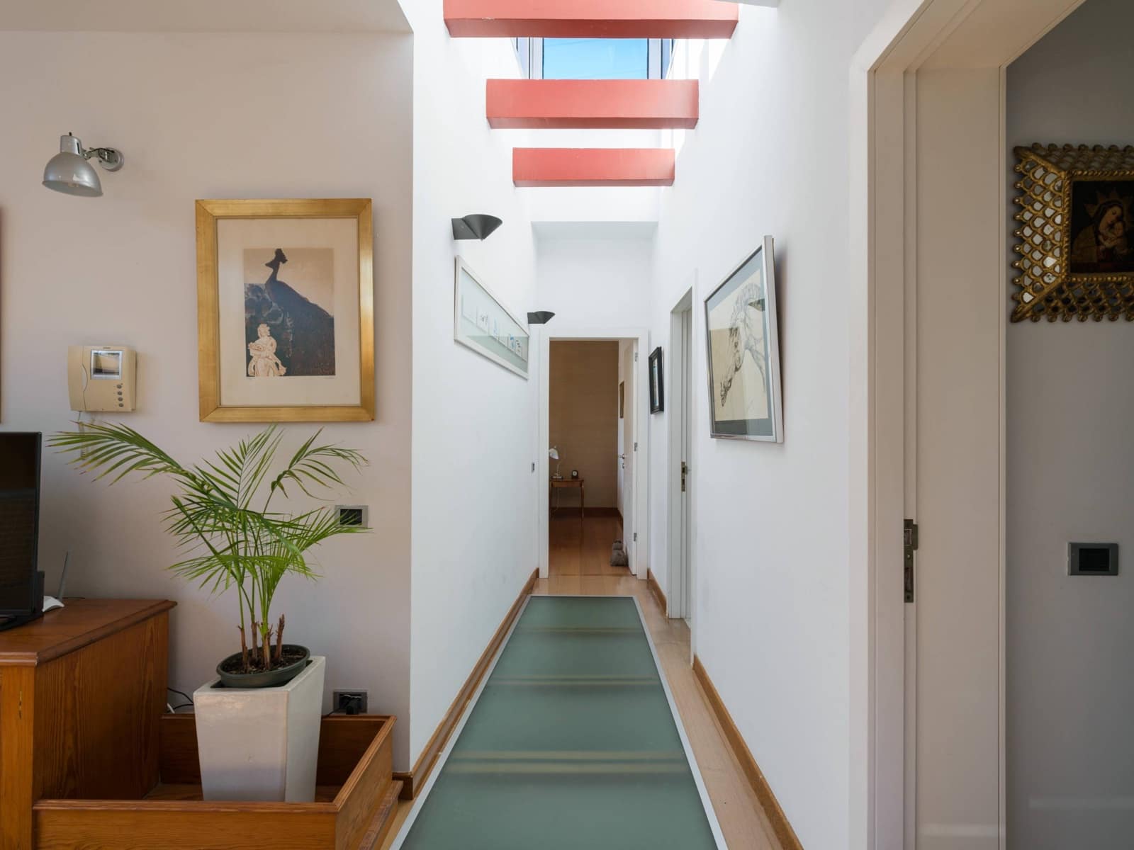 3 bedroom Villa for sale in Las Palmas de Gran Canaria - € 930,000 (Ref: 9422455)