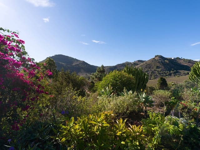 3 bedroom Villa for sale in Tafira, Las Palmas de Gran Canaria - € 930,000 (Ref: 9422455)