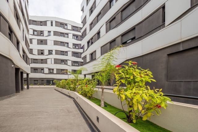 4 makuuhuone Asunto vuokrattavana paikassa Las Palmas de Gran Canaria mukana uima-altaan 
autotalli - 1 500 € (Ref: 9422456)