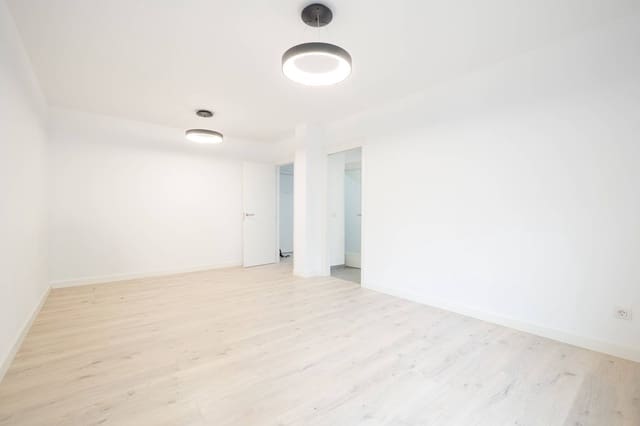 4 soveværelse Lejlighed til leje i Las Palmas de Gran Canaria med swimmingpool garage - € 1.500 (Ref: 9422456)