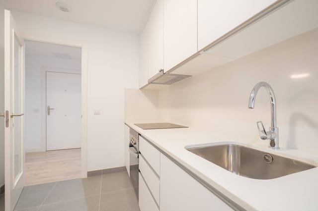 Piso de 4 habitaciones en Las Palmas de Gran Canaria en alquiler con piscina garaje - 1.500 € (Ref: 9422456)