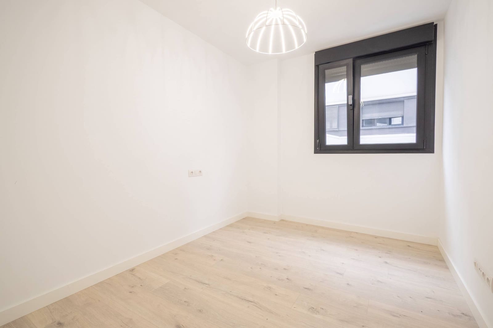 4 slaapkamer Flat te huur in Las Palmas de Gran Canaria met zwembad garage - € 1.500 (Ref: 9422456)