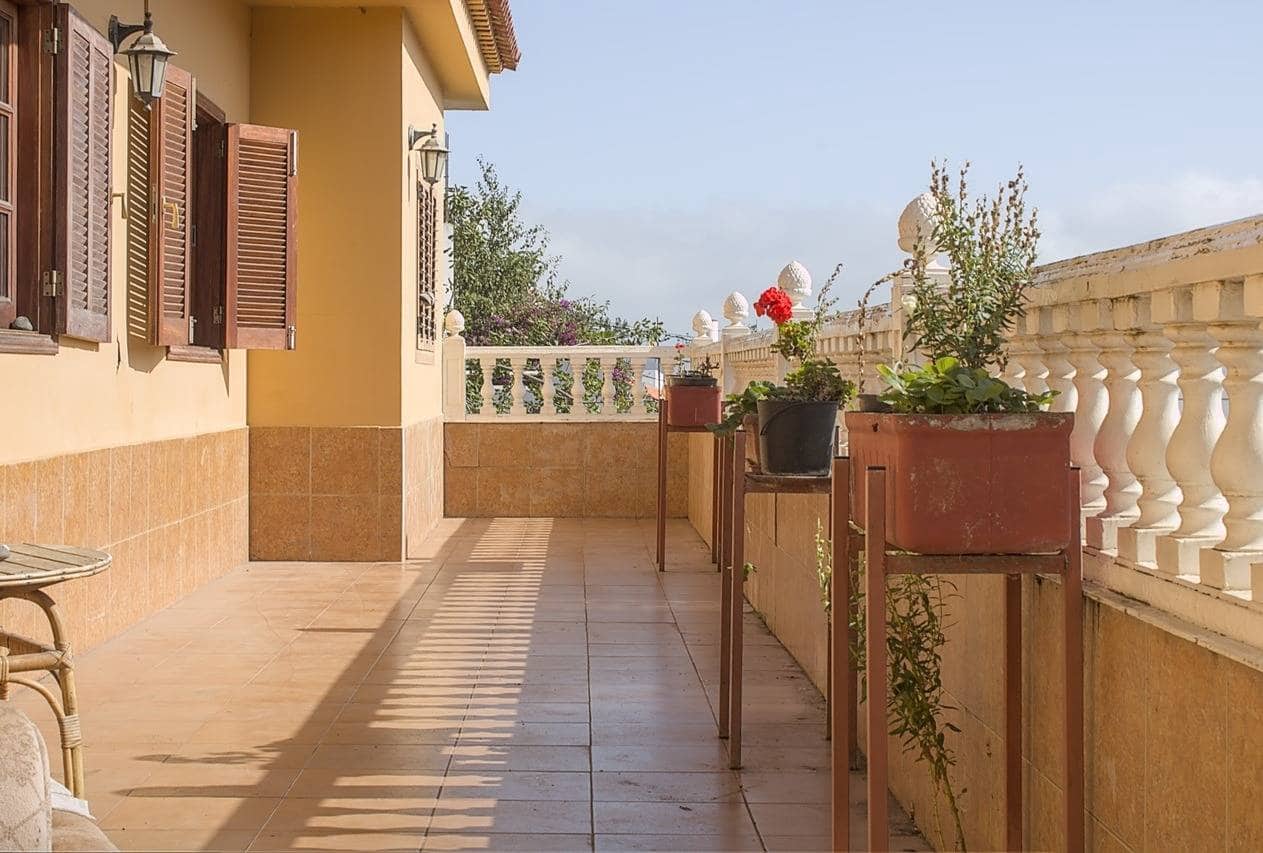 5 slaapkamer Villa te koop in Teror met garage - € 284.970 (Ref: 9422457)