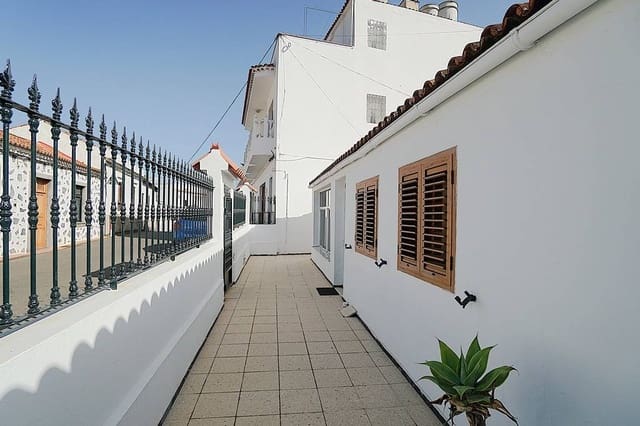 5 soverom Hus til salgs i Valleseco med garasje - € 249 000 (Ref: 9422458)