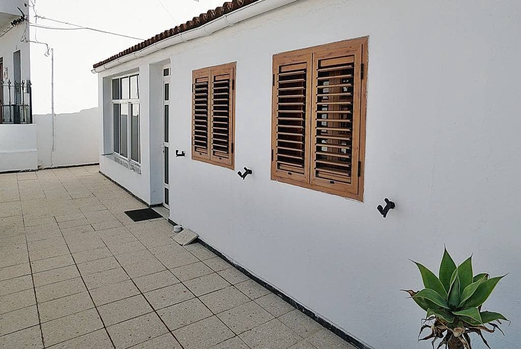 5 slaapkamer Huis te koop in Valleseco met garage - € 249.000 (Ref: 9422458)