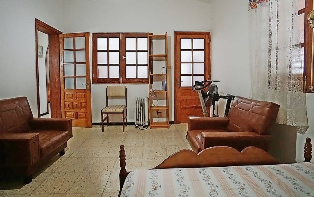 5 slaapkamer Huis te koop in Valleseco met garage - € 249.000 (Ref: 9422458)