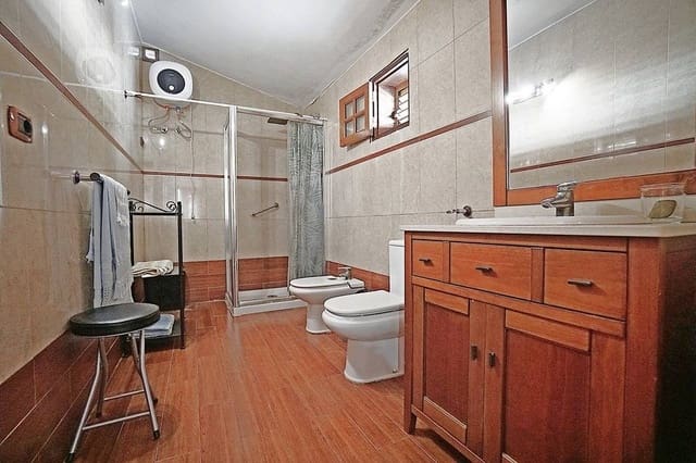 5 bedroom Townhouse for sale in Valleseco with garage - € 249,000 (Ref: 9422458)